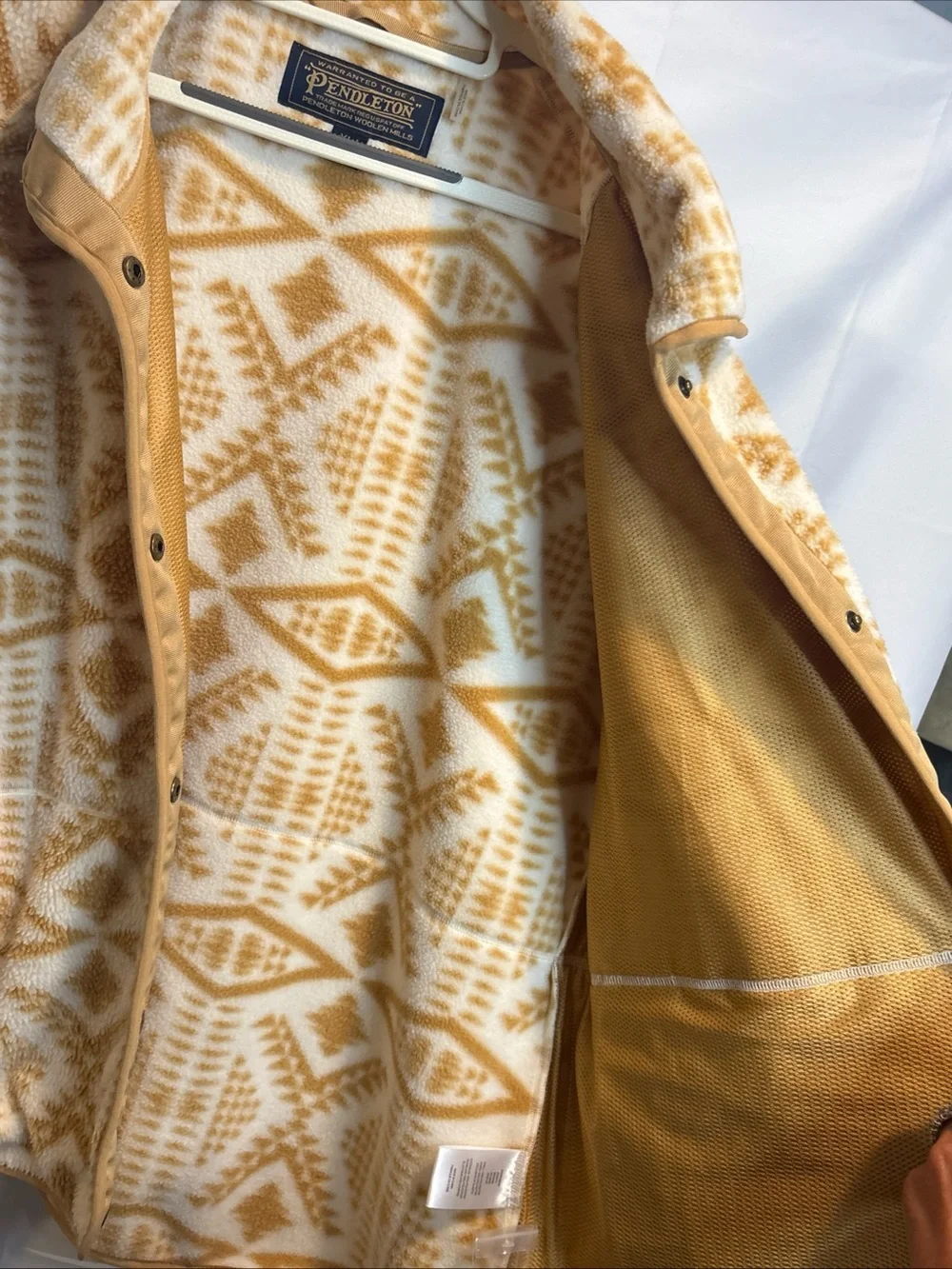 Pendleton Cream & Tan Geometric Teddy Fleece Jacket - Picture 10 of 11